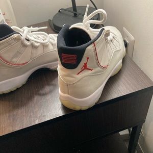 Platinum tint 11s